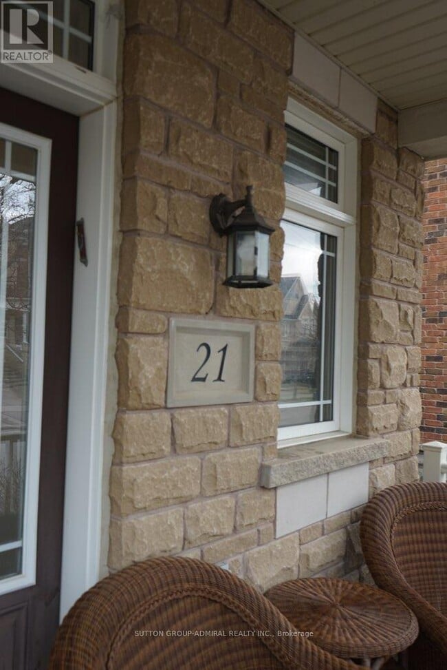 Photo - 21 Asner Ave