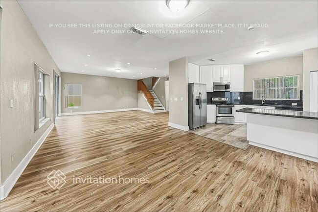 Photo - 260 NW 207th Way