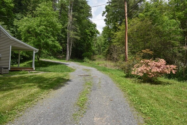 Photo - 2978 Coudersport Pike