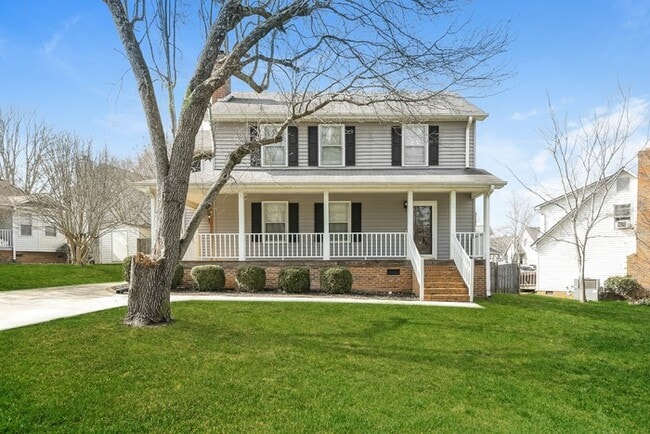 Building Photo - 602 Creek Dr