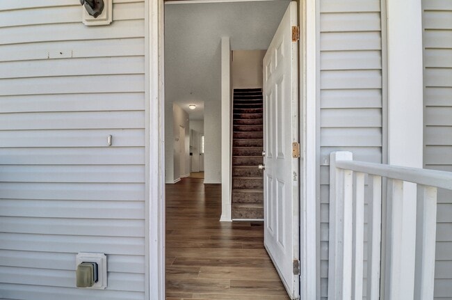 Photo - 375 Laurel Oak Ln