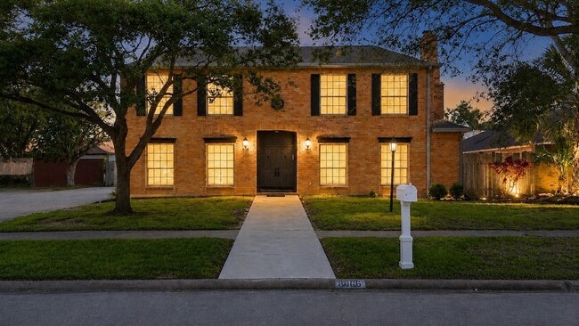 Photo - 8006 Albin Ln