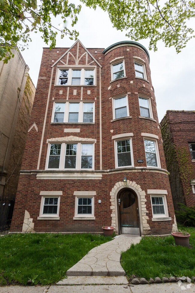 Building Photo - 6149 N Talman Ave Rental