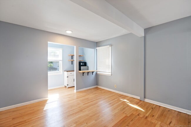 Photo - 19 S Kerema Ave