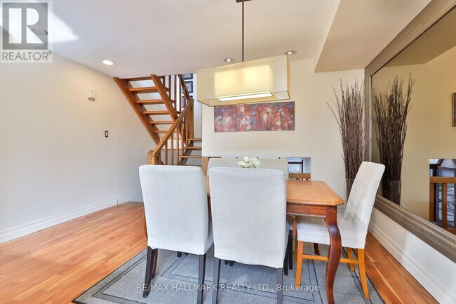 Photo - 30 A Bishop St