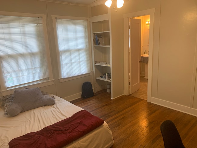 Photo - 614 W Lee Ave