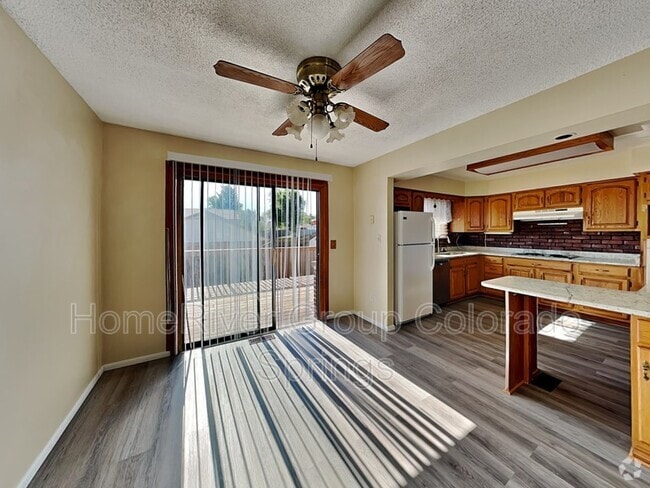 Building Photo - 1051 Hathaway Dr Rental