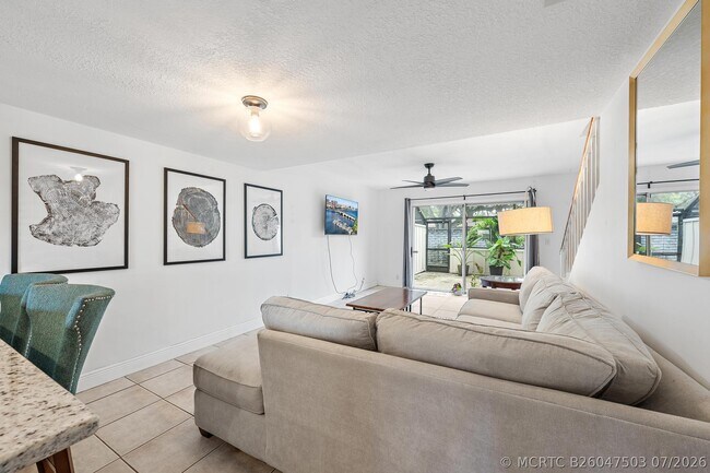 6158 Riverwalk Ln Unit 6