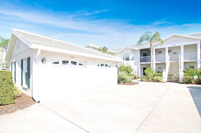 Photo - Plantation Golf and Country Club Seasonal Condo for Rent Unit 202