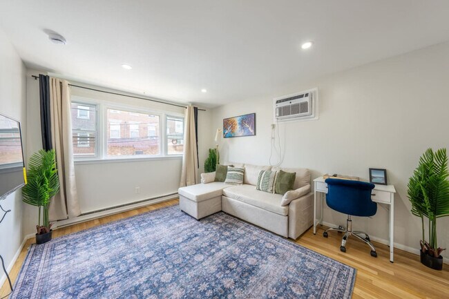 Photo - 33 Adams St Unit ID1355648P