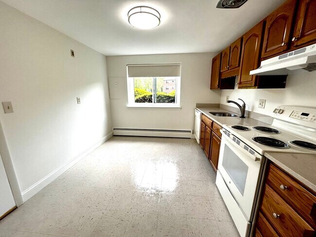 Photo - 90 Charles River Rd Apartment Unit A
