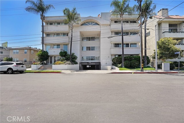 Photo - 5219 Newcastle Ave Condo Unit 302