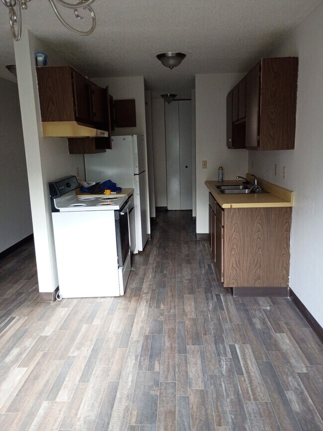 Photo - 207 9th Ave