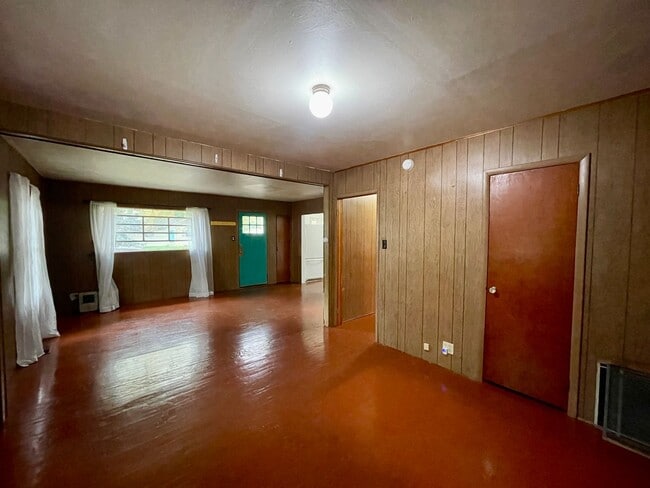 Photo - ALL UTILITIES INCLUDED! Unit A