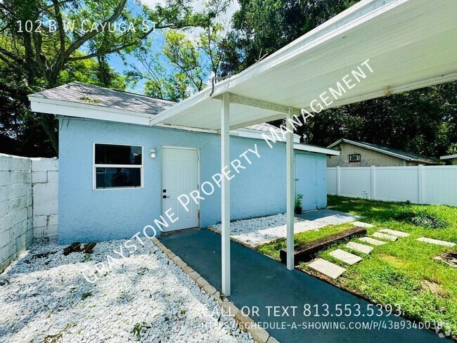 Building Photo - "Bright & Airy 1 Bed/1 Bath Studio Near Do... Rental