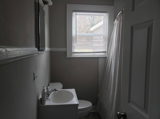 Photo - 12 Eastlan Dr