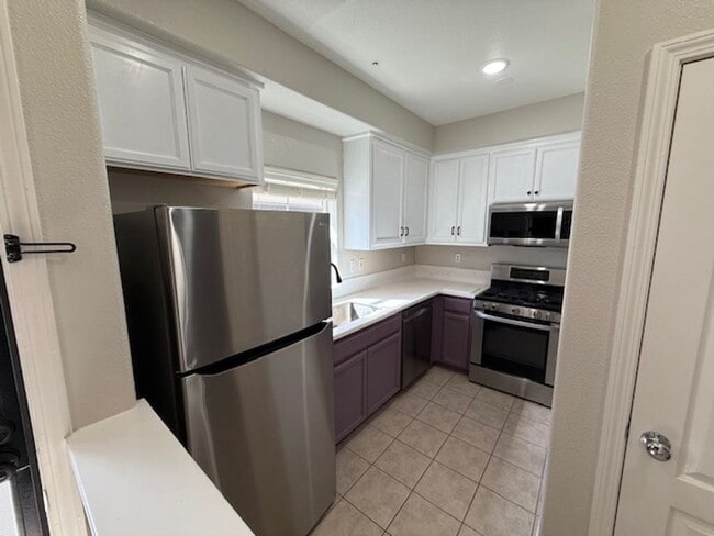 Photo - 2-Bedroom Martinez Townhome Near The Village Oaks Shopping Plaza