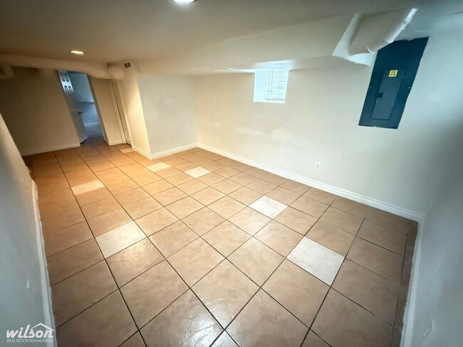 Photo - 506 S Naches Ave Unit 2