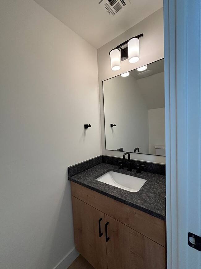 Photo - HURRICANE TOWNHOME FOR RENT!