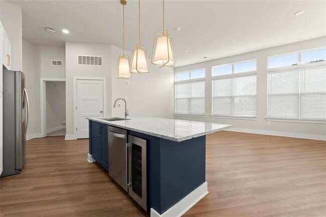 Photo - 2648 Sandy Plains Rd Unit 416