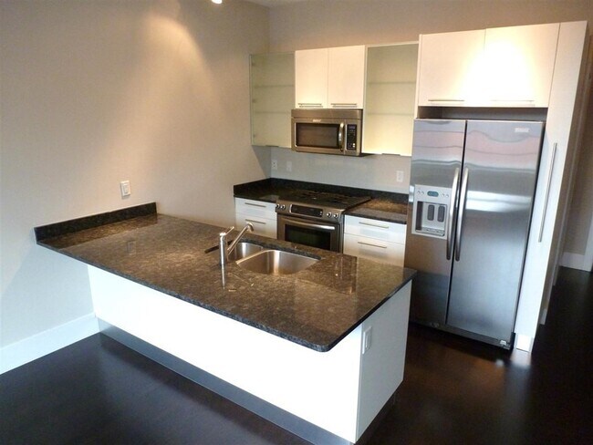 154 W 2nd St Unidad 403