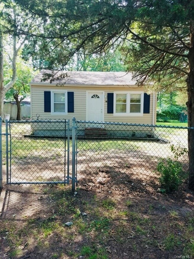 Photo - 114 Webster Ave