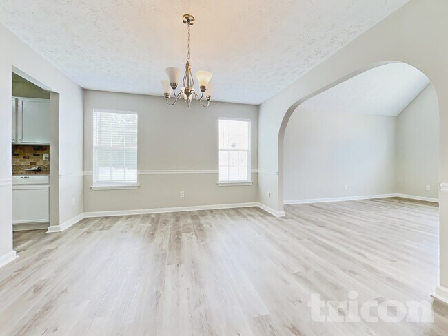 Photo - 1621 Smithson Dr