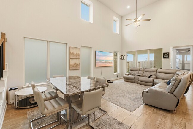 Photo - 26031 Horizon Star Ln