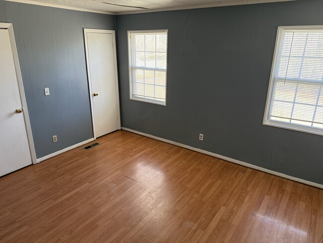 Photo - 1209 Cherokee Rd