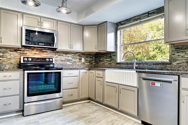 Photo - 1606 NW 22nd St