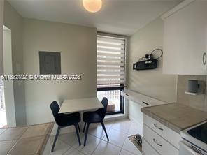 Photo - 6061 Collins Ave Unidad 17B