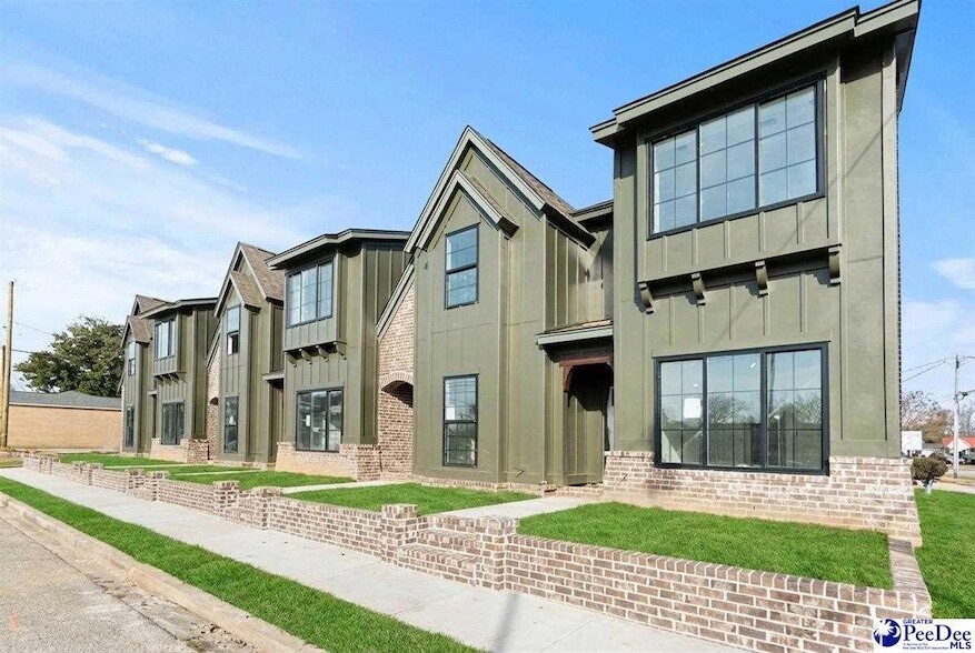 Photo - 501 W Cheves St