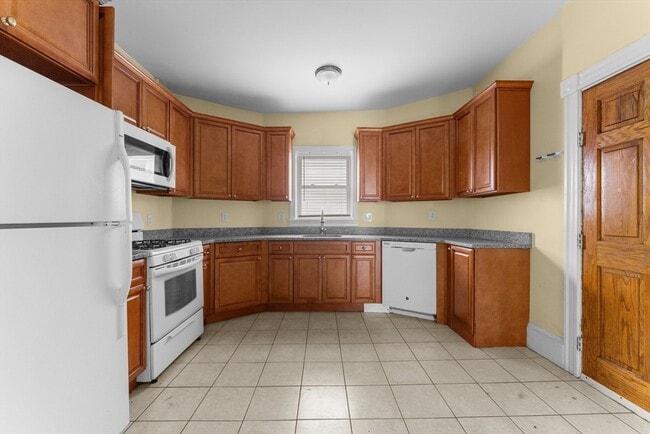 Photo - 571 Washington St Unidad 2