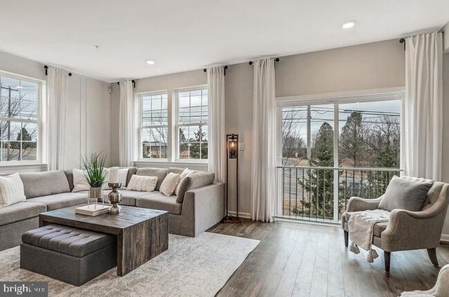 Photo - 1128 Meadowlark Dr