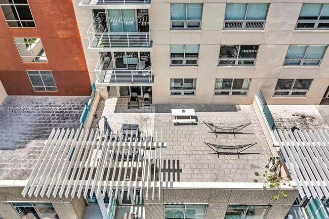 Building Photo - 3250 NE 1st Ave Unit 501