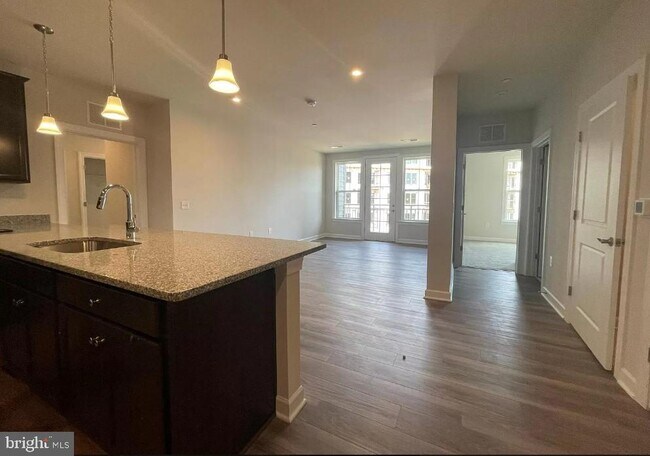 Photo - 3925 Fair Ridge Dr Unit 304