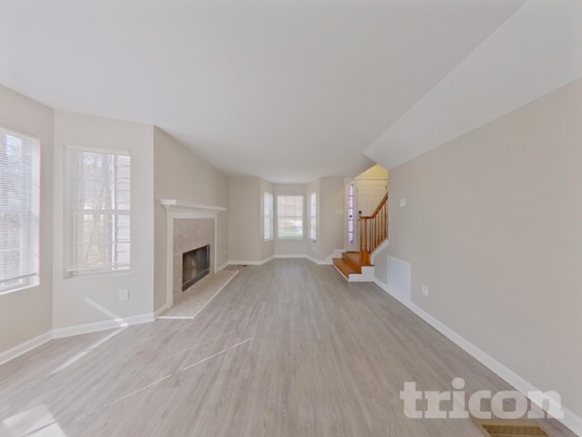 Photo - 3912 Laurel Bend Dr