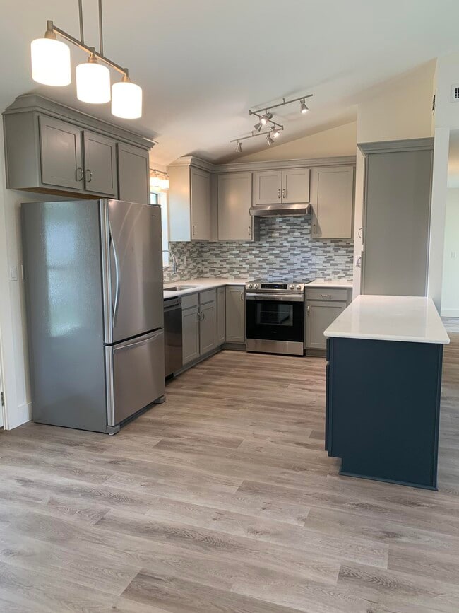 Photo - 1425 Mixon Dr