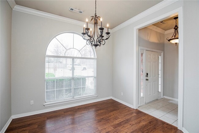 Photo - 2803 Foxwood Dr