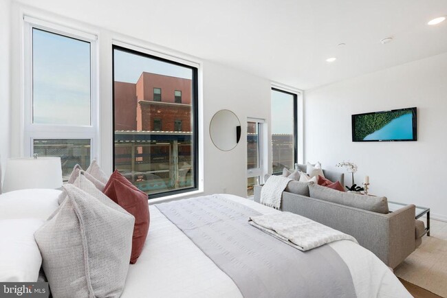 Photo - 1141 N Front St Unidad 607