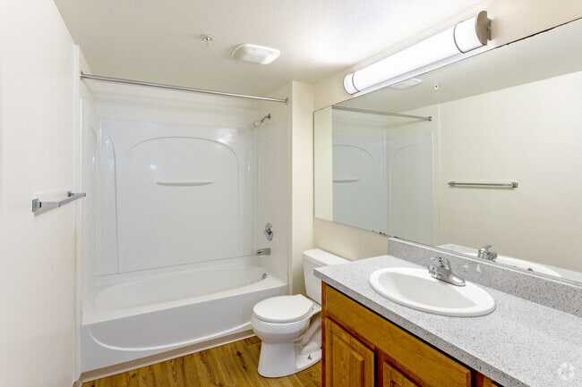 3BR, 2BA - 1,200SF - Primary Bathroom