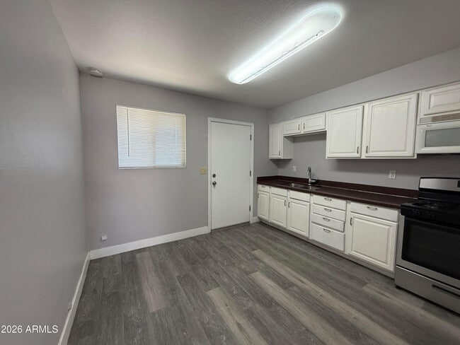 Photo - 1833 E Harvard St Unit Apt 3