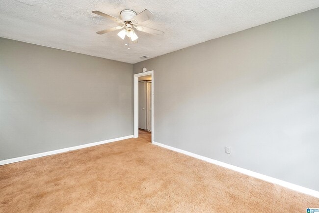 Photo - 1272 Meadow Ln