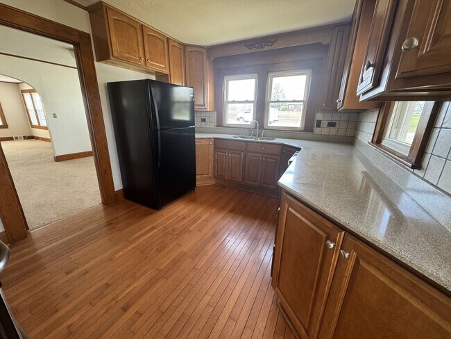 Photo - 2450 Sparta Rd