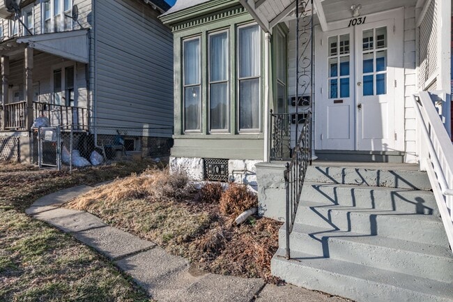 Photo - 1031 Northampton St Unit 2