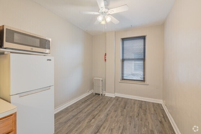 1BR, 1BA - 500SF - Dining Area - Pike St. Rentals LLC