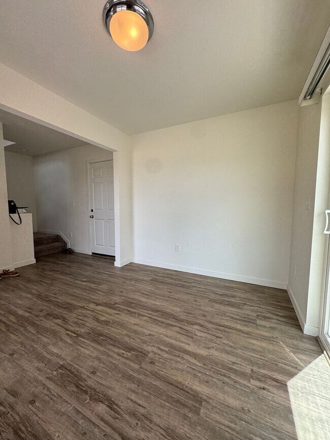 5836 Thurless Ln