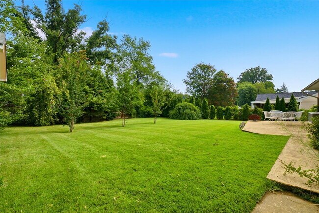 Charming 4-Bedroom Springfield Rambler Near Lake Accotink Park