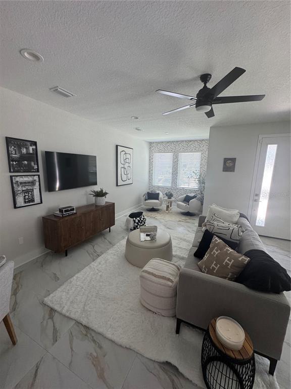 Photo - 2138 W Beach St