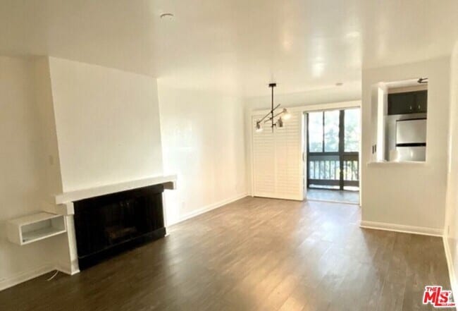 Building Photo - 10205 Summertime Ln Rental